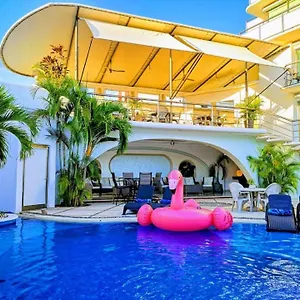 Blue Star Cancún
